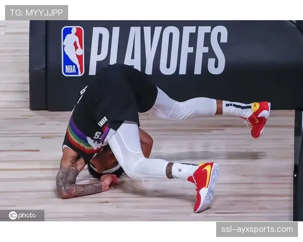 勇士击败掘金靠末节发力 防守强度提升逆转比赛走势